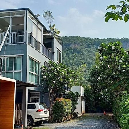 1St House Of Happiness At Khao Yai 1-4 Bed Open 1 Bedroom For Each 2 Adults Pakchong Ngoại thất bức ảnh