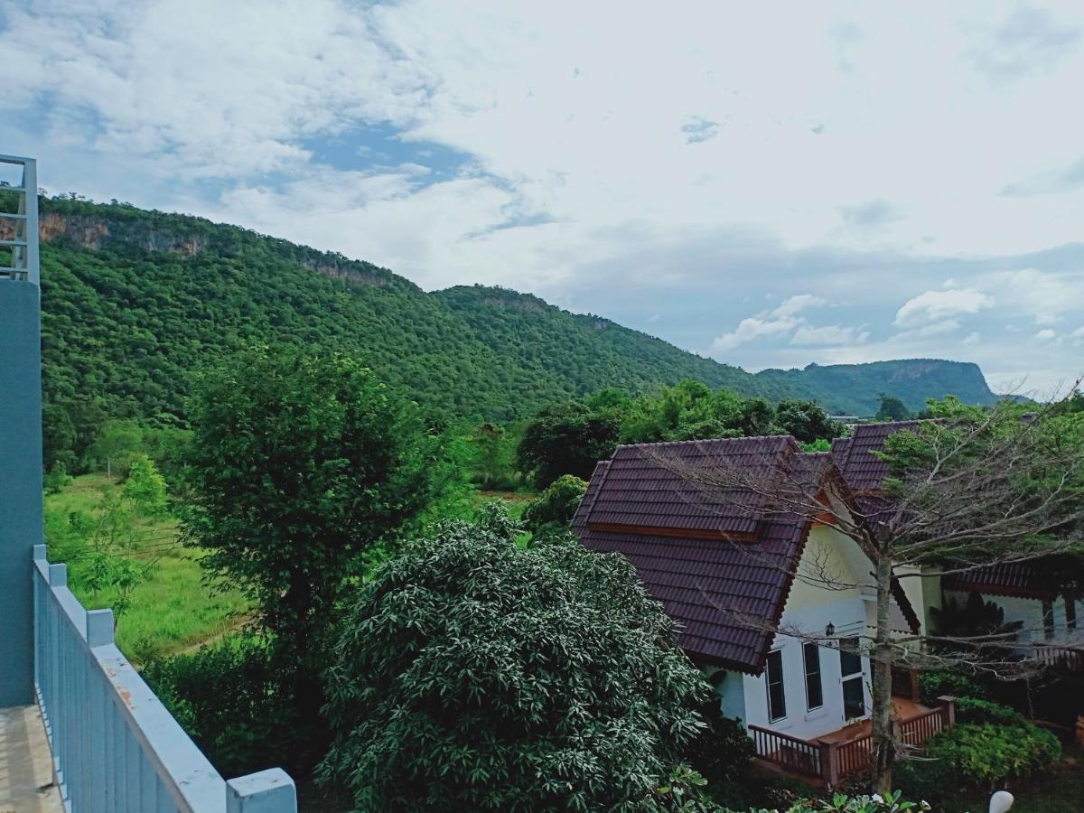 1St House Of Happiness At Khao Yai 1-4 Bed Open 1 Bedroom For Each 2 Adults Pakchong Ngoại thất bức ảnh